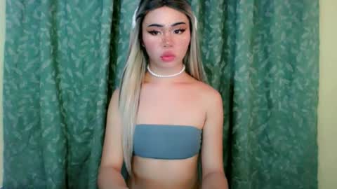 Snapshot of naughty_celestina chatting on March 5, 11:45 pm GODDESS CELESTINA online show from March 5, 11:45 pm