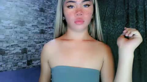 Snapshot of naughty_celestina chatting on March 21, 2:05 am GODDESS CELESTINA online show from March 21, 2:05 am