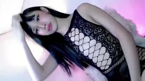 Snapshot of naughty_cutiepie chatting on June 18, 10:52 am itsyourgirl kiara online show from June 18, 10:52 am