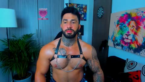 Snapshot of naughty_dominant chatting on October 19, 2:18 pm Miller online show from October 19, 2:18 pm