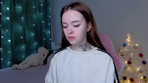 Snapshot of naughty_mablee chatting on January 17, 2:27 am Mable online show from January 17, 2:27 am