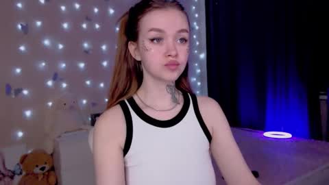 Snapshot of naughty_mablee chatting on February 7, 2:26 am Mable online show from February 7, 2:26 am