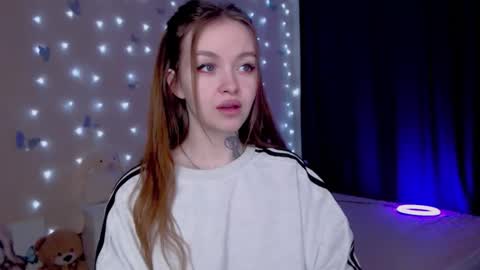 Snapshot of naughty_mablee chatting on February 14, 1:24 am Mable online show from February 14, 1:24 am