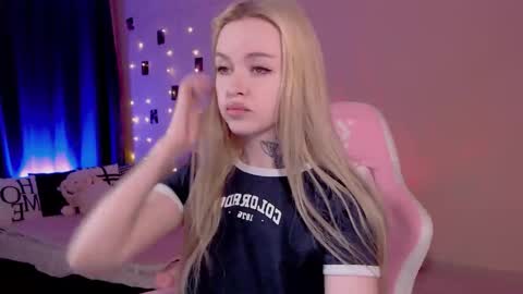 Mable online show from May 11, 12:05 am