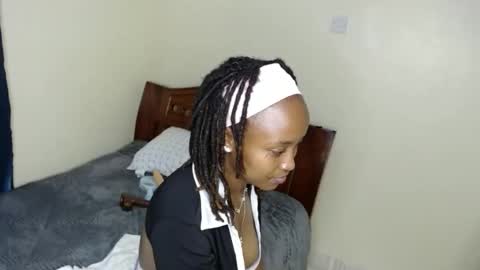 Snapshot of naughty_nurse2012 chatting on March 12, 12:17 am naughty_nurse2012 online show from March 12, 12:17 am