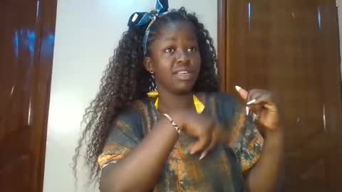 Snapshot of naughty_sluttygal chatting on September 14, 1:43 pm Lydiah online show from September 14, 1:43 pm