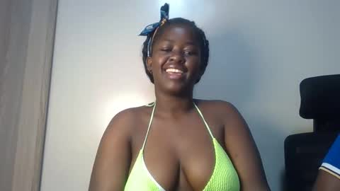 Snapshot of naughty_sluttygal chatting on September 16, 5:25 pm Lydiah online show from September 16, 5:25 pm