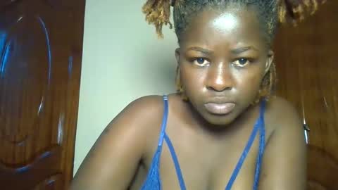 Snapshot of naughty_sluttygal chatting on September 24, 10:51 am Lydiah online show from September 24, 10:51 am