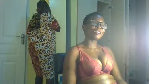 Snapshot of naughty_sluttygal chatting on October 9, 10:35 am Lydiah online show from October 9, 10:35 am