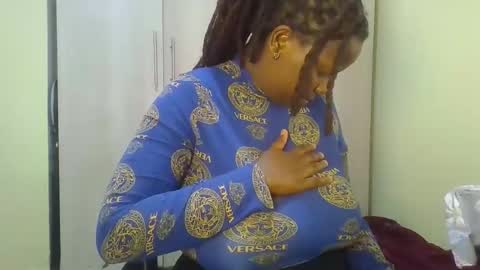 Snapshot of naughty_sluttygal chatting on October 20, 3:56 pm Lydiah online show from October 20, 3:56 pm