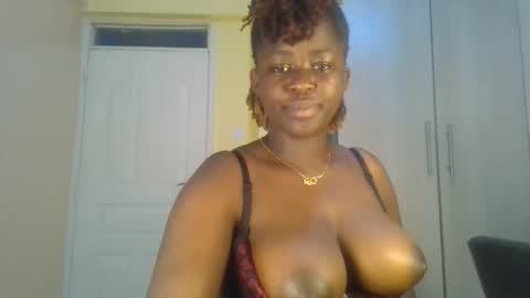 Snapshot of naughty_sluttygal chatting on October 23, 6:17 pm Lydiah online show from October 23, 6:17 pm