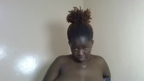 Snapshot of naughty_sluttygal chatting on October 27, 10:52 am Lydiah online show from October 27, 10:52 am