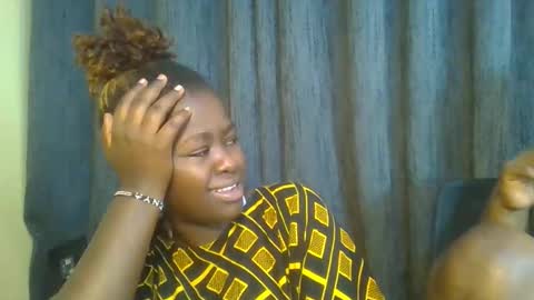 Snapshot of naughty_sluttygal chatting on November 2, 3:47 pm Lydiah online show from November 2, 3:47 pm