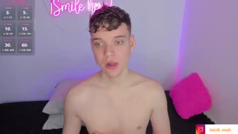Snapshot of naughty_twink_ chatting on July 12, 4:31 pm Noah online show from July 12, 4:31 pm