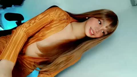 Snapshot of naughtybella_ chatting on January 20, 7:36 am bella online show from January 20, 7:36 am
