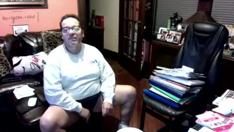 Snapshot of naughtybone chatting on December 24, 7:06 am naughtybone online show from December 24, 7:06 am