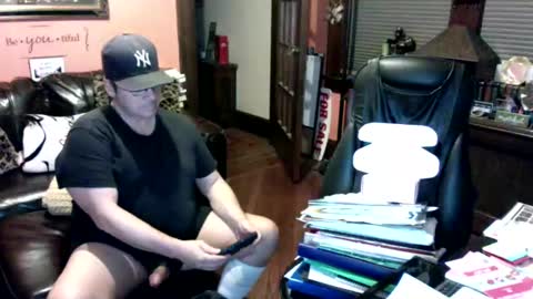 Snapshot of naughtybone chatting on December 30, 6:42 am naughtybone online show from December 30, 6:42 am