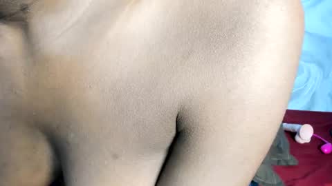 naughtybutterfly6 online show from May 5, 4:09 am