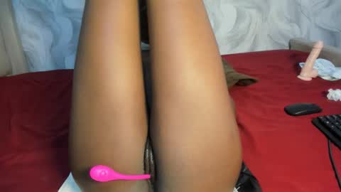 naughtybutterfly6 online show from May 8, 4:18 am