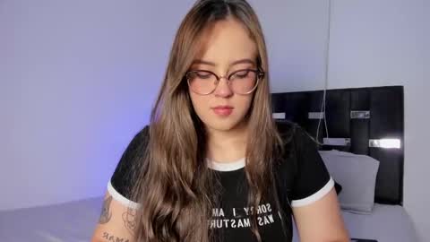 Snapshot of naughtycurvybbx chatting on October 7, 4:53 am LANAindependent model online show from October 7, 4:53 am