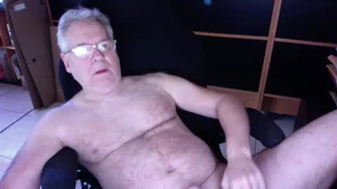 naughtydaddyla online show from December 12, 7:26 pm