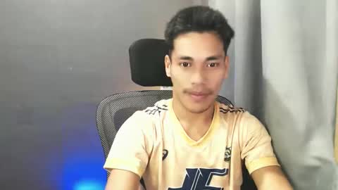 naughtyfuck_boy online show from May 23, 11:36 am
