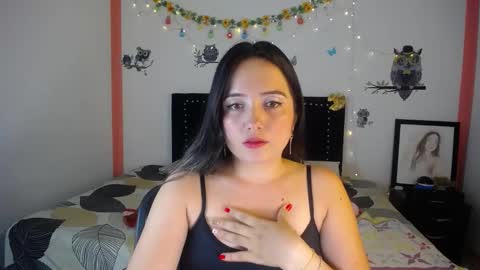 Snapshot of naughtygirl_mmm chatting on January 2, 7:07 pm Valeria online show from January 2, 7:07 pm