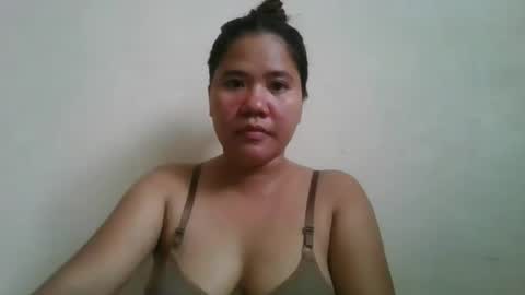 Snapshot of naughtyhotladyxx chatting on April 3, 11:58 pm naughtyhotladyxx online show from April 3, 11:58 pm