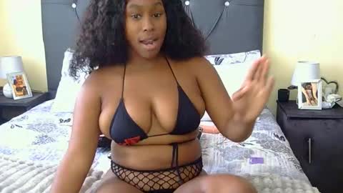 naughtyhottie99 online show from April 29, 9:35 am