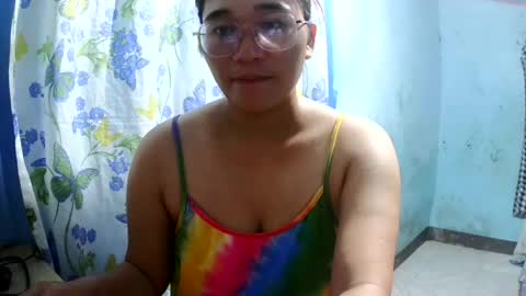 Snapshot of naughtykate69495126 chatting on June 17, 8:43 pm naughtykate69495126 online show from June 17, 8:43 pm