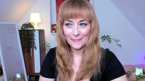 Milana - on air every day except Wednesday from 9 pm to 4 am European time online show from October 28, 8:33 pm