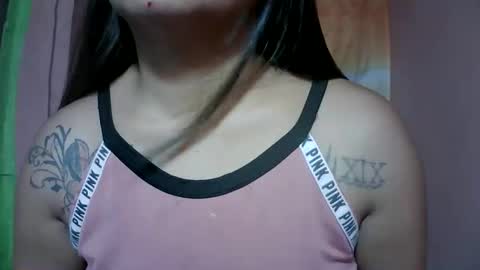 naughtymom_33 online show from November 14, 8:18 pm