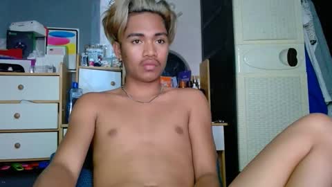 naughtyperfectasian4u online show from March 16, 6:45 pm
