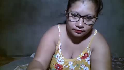 Snapshot of naughtypinay08 chatting on April 10, 6:12 pm juls online show from April 10, 6:12 pm
