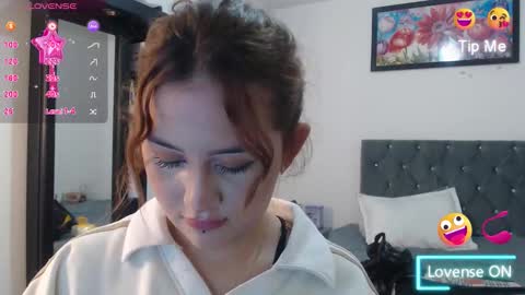 naughtyplayass online show from October 14, 6:42 pm