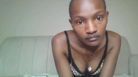 Snapshot of naughtyruby12 chatting on November 22, 10:36 am shyreen online show from November 22, 10:36 am