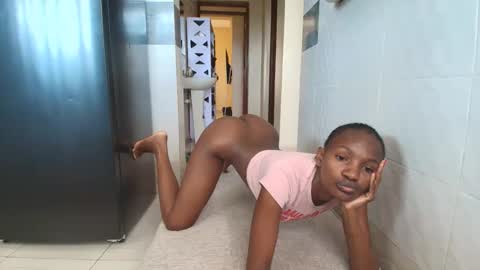 Snapshot of naughtyruby12 chatting on March 14, 7:25 am shyreen online show from March 14, 7:25 am