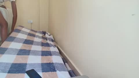 Snapshot of naughtyruby12 chatting on March 27, 11:21 am shyreen online show from March 27, 11:21 am