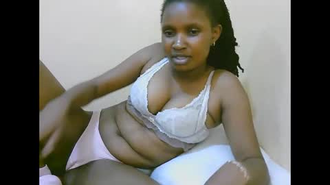 naughtyqueen online show from October 11, 10:30 pm