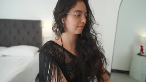 Naughty Samm online show from May 5, 3:31 pm