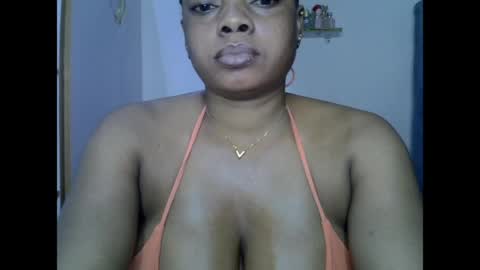 Snapshot of naughtyxcuntx chatting on July 9, 8:18 am naughtyxcuntx online show from July 9, 8:18 am