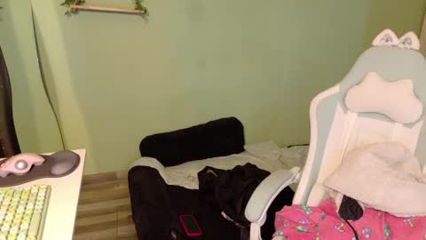 Snapshot of naugthy_muse chatting on January 12, 8:19 am sabrina online show from January 12, 8:19 am