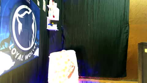 Loy online show from October 22, 5:56 pm