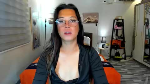 Snapshot of naugtycummer69 chatting on January 18, 6:06 am JAY online show from January 18, 6:06 am