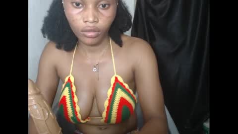 Snapshot of nautyslimfit chatting on December 6, 1:55 pm nautyslimfit online show from December 6, 1:55 pm
