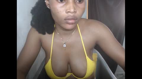 Snapshot of nautyslimfit chatting on December 9, 1:13 pm nautyslimfit online show from December 9, 1:13 pm