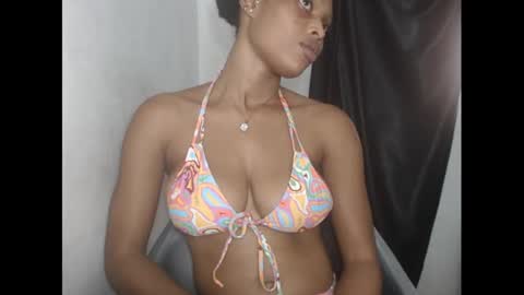 Snapshot of nautyslimfit chatting on December 10, 10:17 am nautyslimfit online show from December 10, 10:17 am