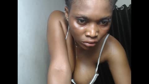 Snapshot of nautyslimfit chatting on March 11, 7:48 am nautyslimfit online show from March 11, 7:48 am