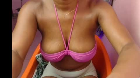 Snapshot of nautyslimfit chatting on September 27, 2:38 am nautyslimfit online show from September 27, 2:38 am
