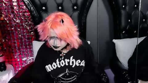 Navier  online show from January 5, 9:07 pm